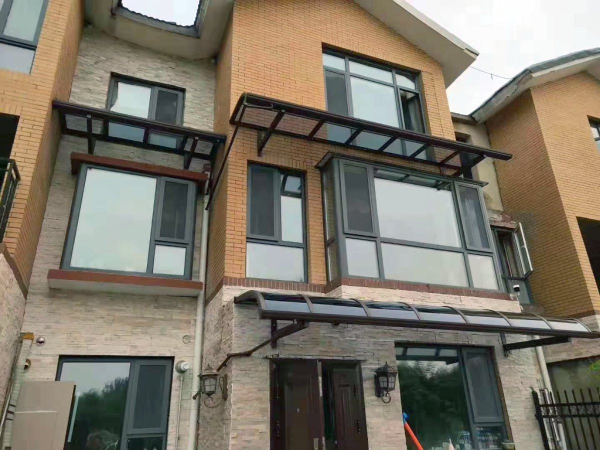 贝量科技告诉您如何设计雨棚?(图1) 贝量科技告诉您如何设计雨棚?(图1)