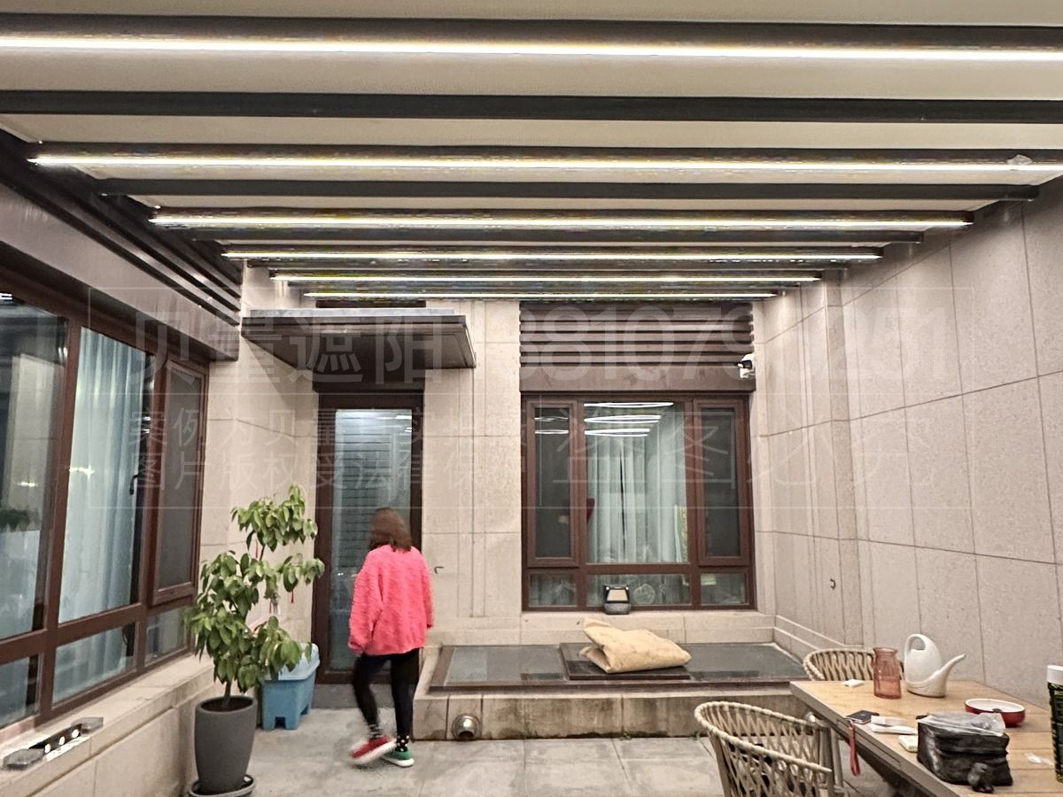 诺德东2-*折叠天幕防风卷帘 · 铝合金遮阳棚(图5) IMG_4330.jpg